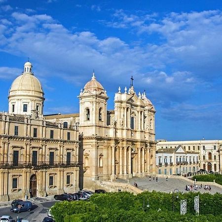 Landolina Palace Hotel Noto Ngoại thất bức ảnh