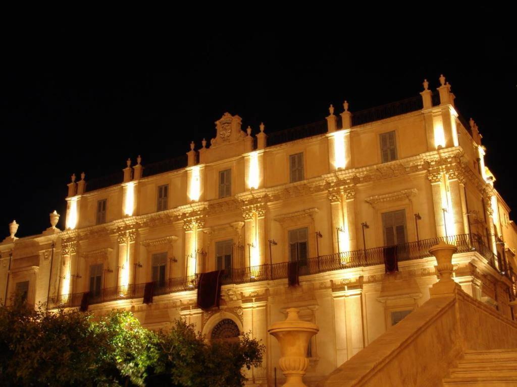 Landolina Palace Hotel Noto Ngoại thất bức ảnh